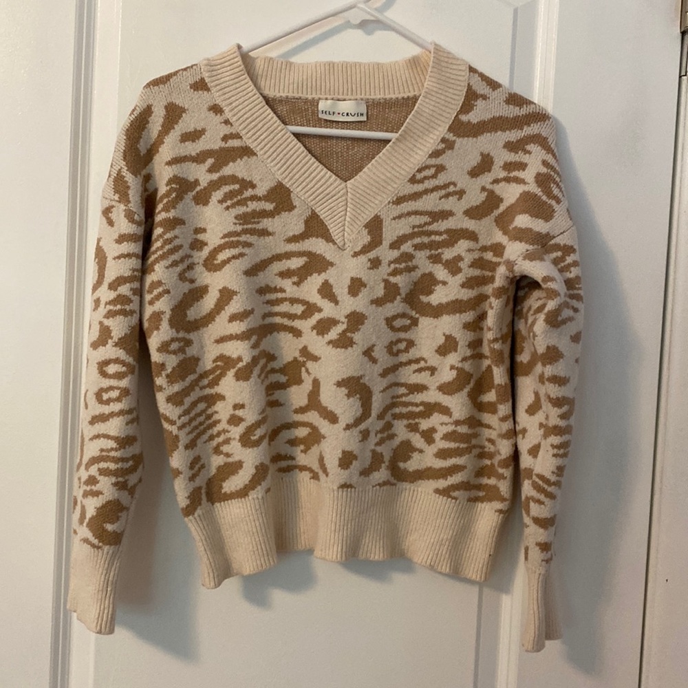 Beige Cheetah Print V Neck Sweater - Picture 1 of 3
